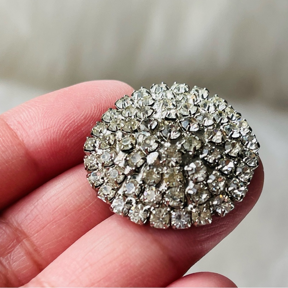 VINTAGE | Dome Shape Clear Crystal Clusters Silver Tone Brooch Pin | Unsigned